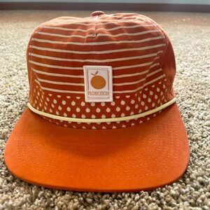 FLOMOTION orange hat